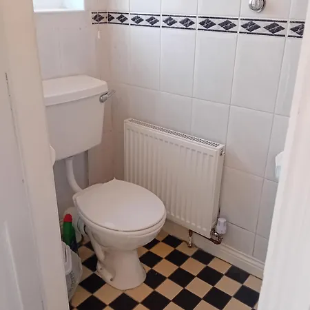 Annaswood Self Catering Apartamento