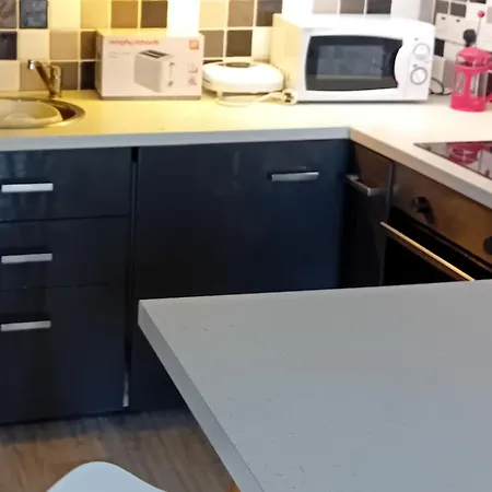 Annaswood Self Catering Apartamento